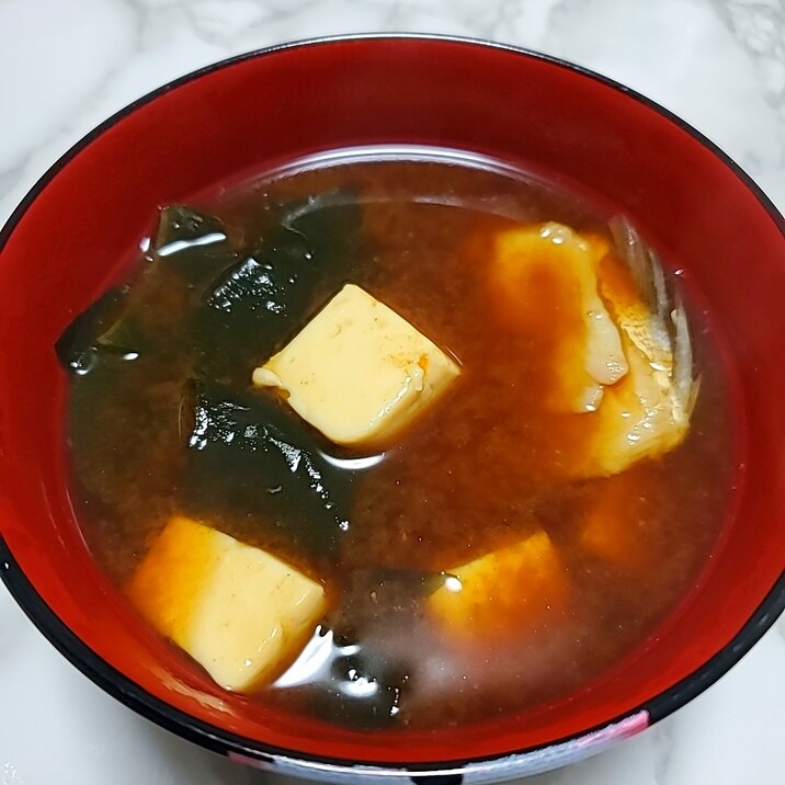 鯛あらの赤だし